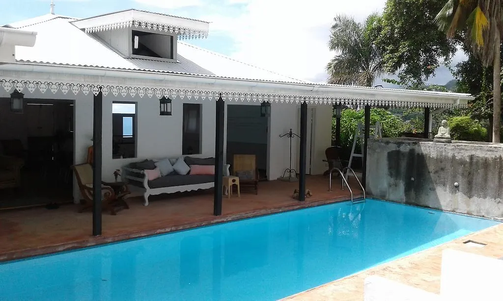 ****  The Station Retreat Hotel Seychelles Victoria Seyşel Adaları